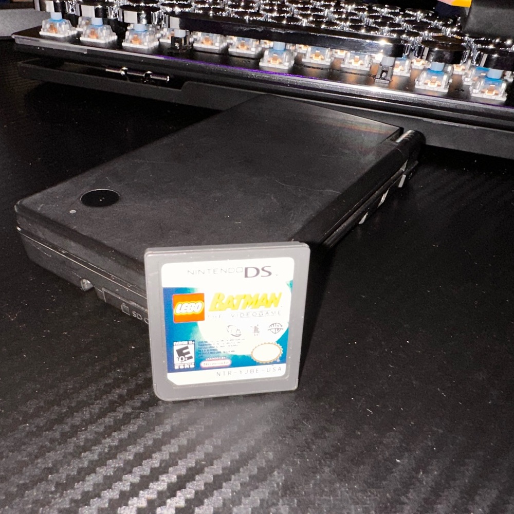 Nintendo DSi in Black W/ Batman The Video Game